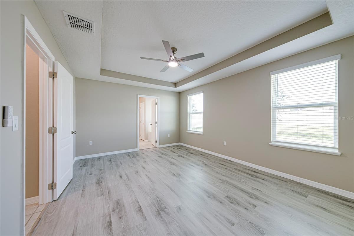 352 BRIARBROOK LANE — photo 18 of 43