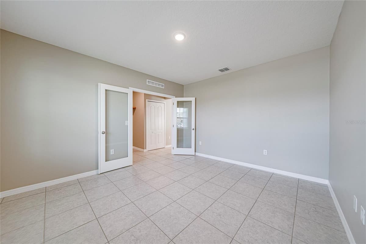 352 BRIARBROOK LANE — photo 11 of 43