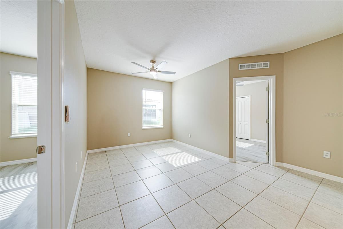 352 BRIARBROOK LANE — photo 24 of 43