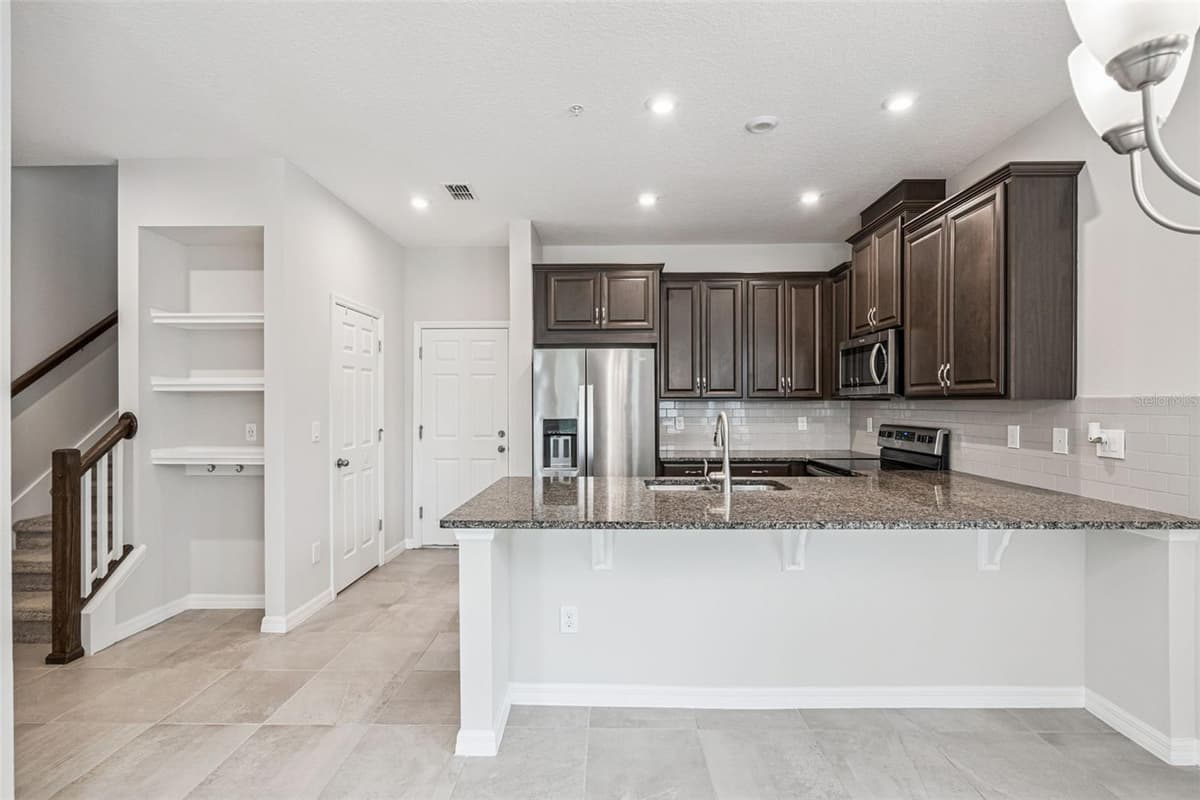 9457 RANDAL PARK BOULEVARD — photo 19 of 76