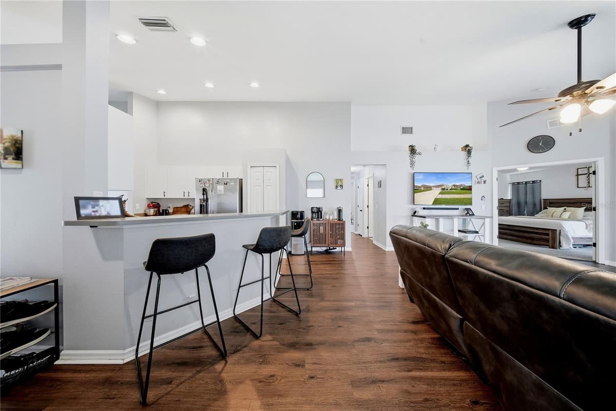 6618 SUMMER COVE DRIVE — photo 12 of 36