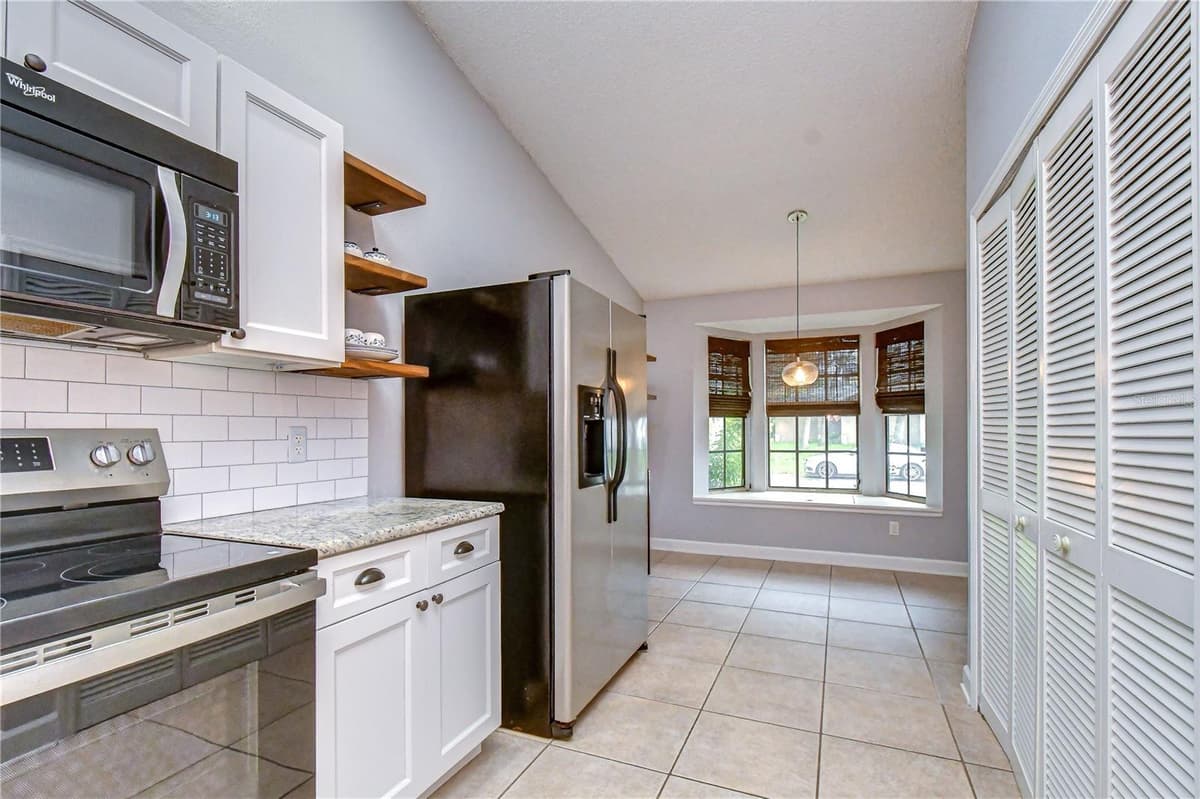 2512 WRENCREST CIRCLE — photo 9 of 30