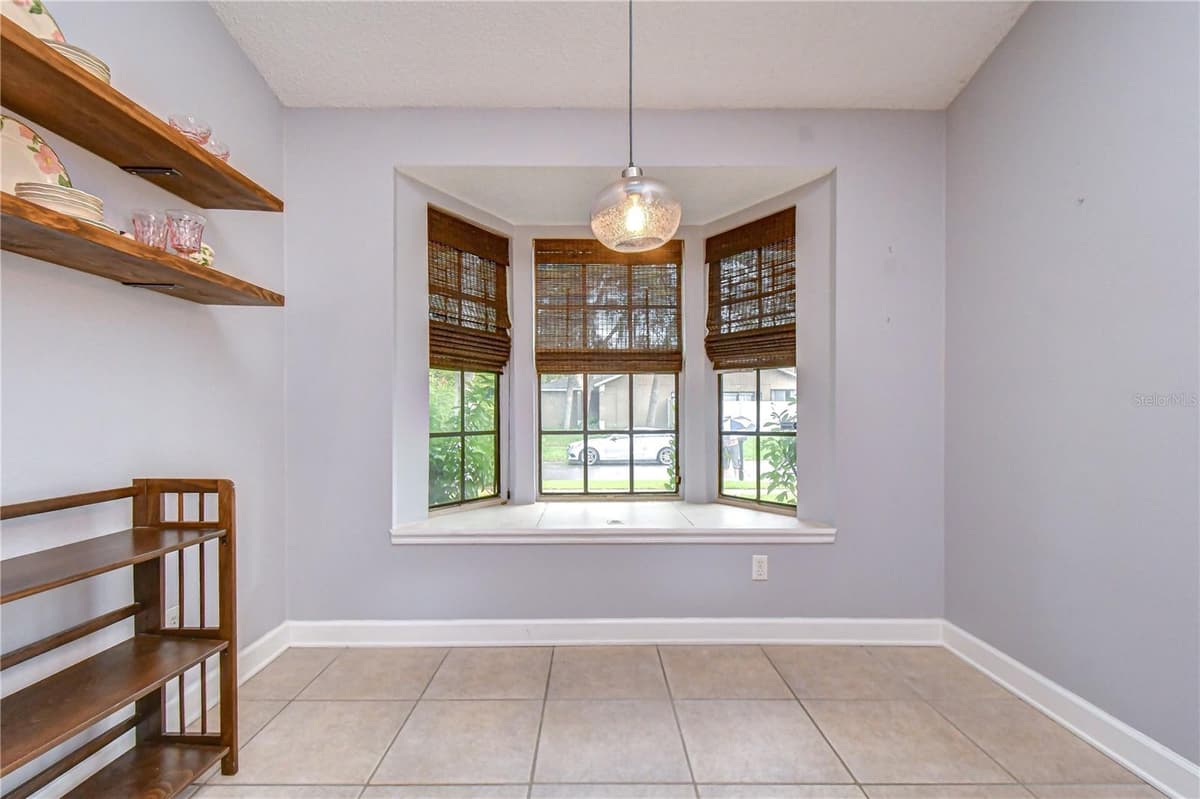 2512 WRENCREST CIRCLE — photo 10 of 30