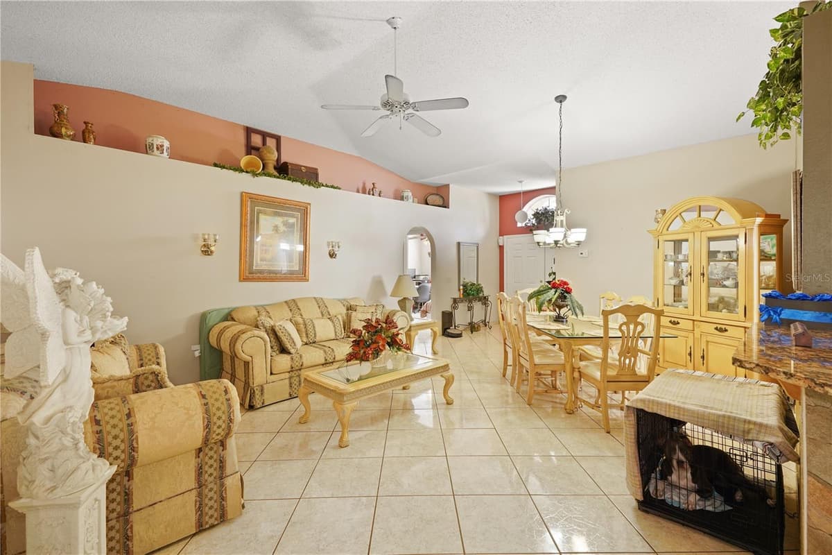 11545 BENTRY STREET — photo 4 of 14