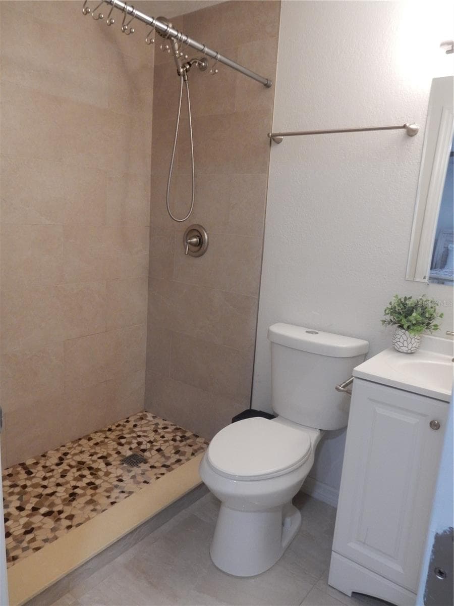 7124 ASHWOOD DRIVE — photo 19 of 29
