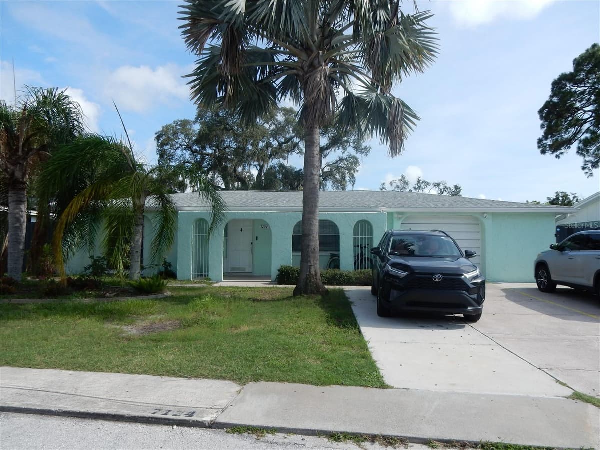 7124 ASHWOOD DRIVE — photo 1 of 29