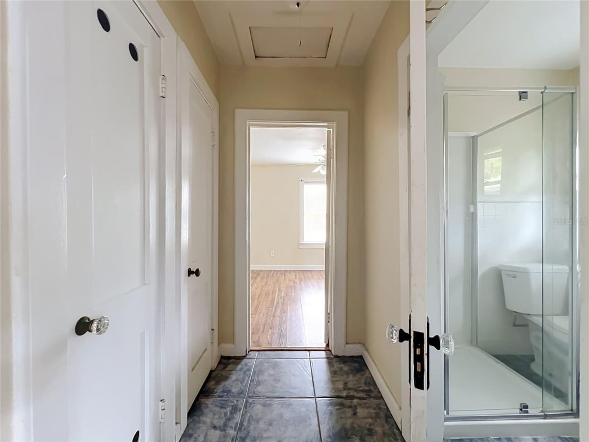 223 ESTHER STREET — photo 19 of 45