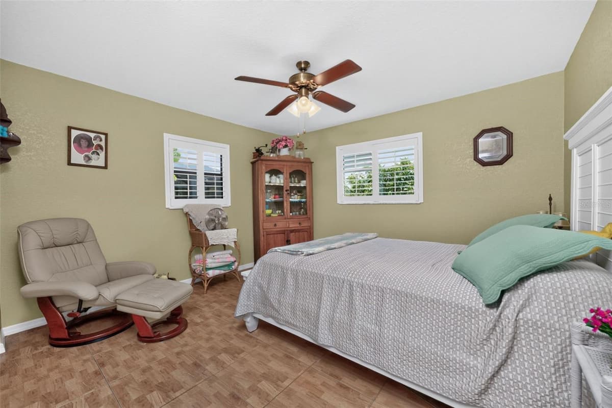 25636 AYSEN DRIVE — photo 37 of 83