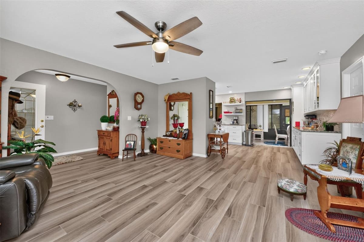 25636 AYSEN DRIVE — photo 9 of 83
