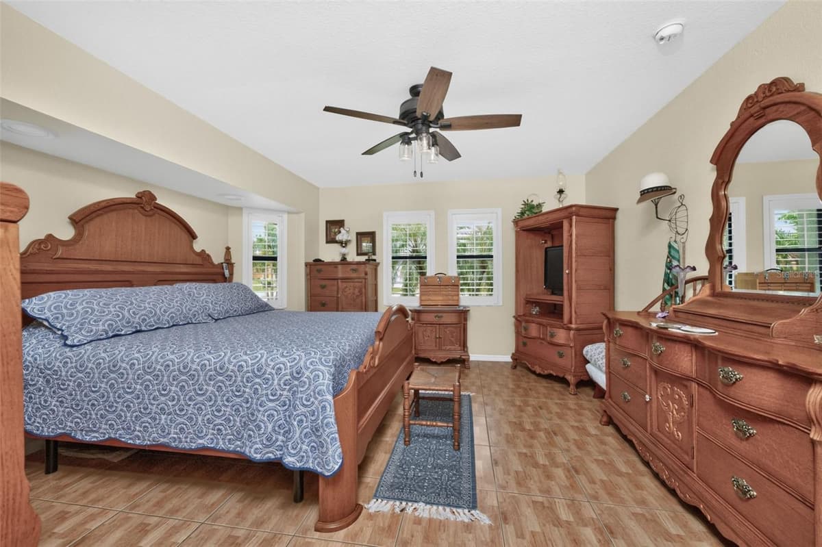 25636 AYSEN DRIVE — photo 31 of 83