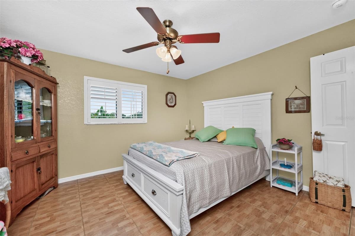 25636 AYSEN DRIVE — photo 38 of 83