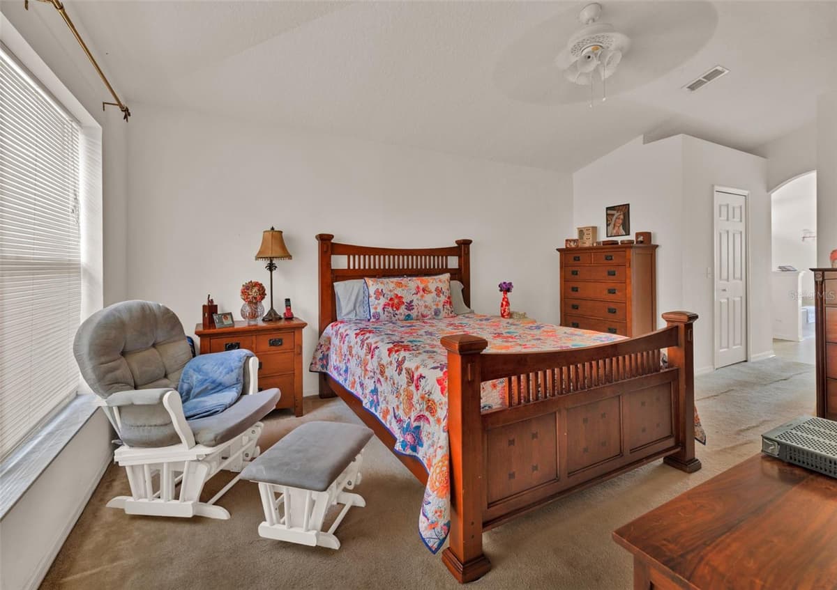 7 PHOENIX LANE — photo 14 of 28