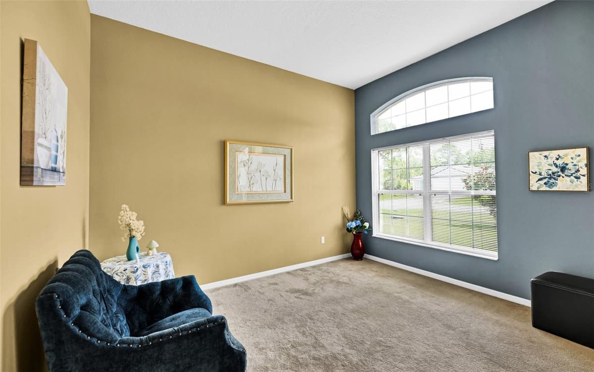 7 PHOENIX LANE — photo 6 of 28