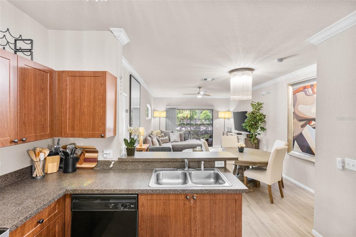 2176 PORTOFINO PLACE — photo 10 of 45