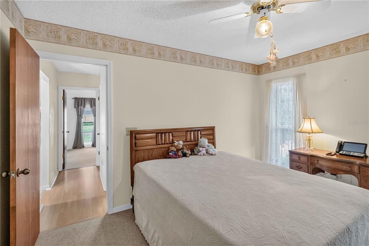 4803 LYNN OAKS CIRCLE — photo 16 of 31
