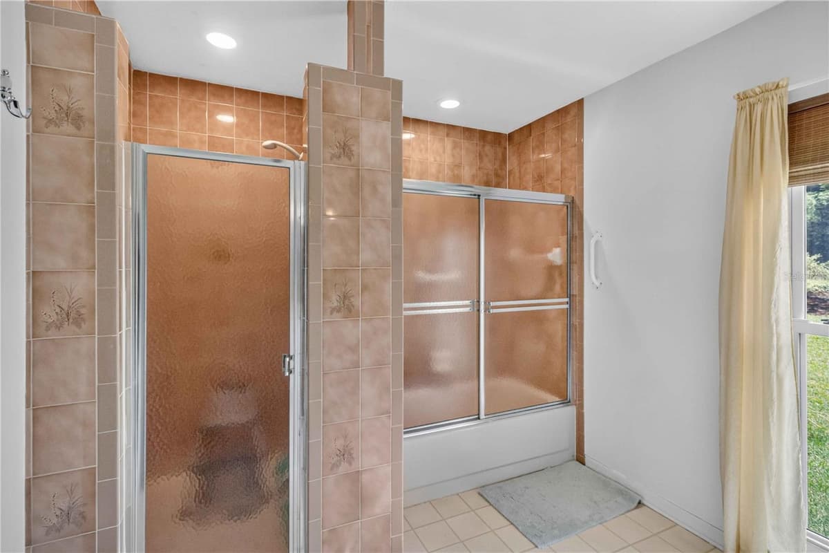 4803 LYNN OAKS CIRCLE — photo 15 of 31