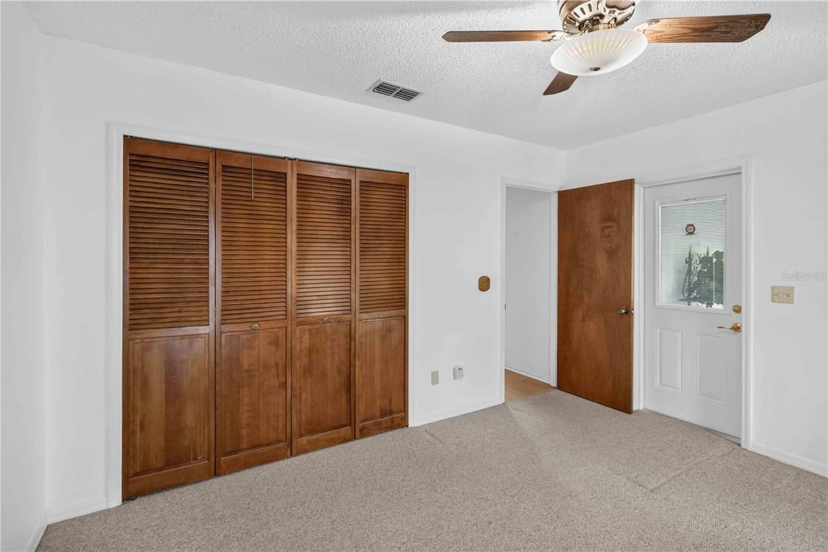 4803 LYNN OAKS CIRCLE — photo 18 of 31
