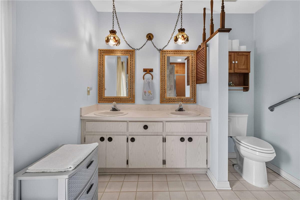 4803 LYNN OAKS CIRCLE — photo 14 of 31