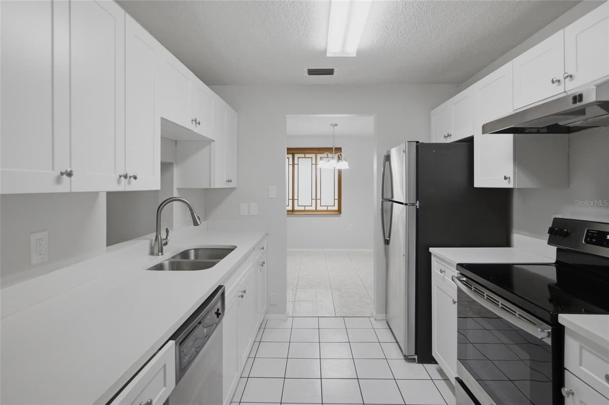 7537 HUMBOLDT AVENUE — photo 12 of 37