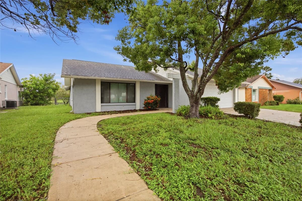 7537 HUMBOLDT AVENUE — photo 4 of 37