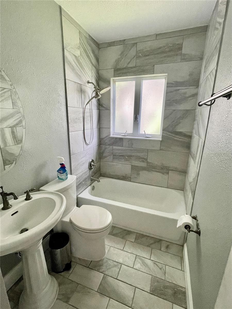 807 NEPTUNE ROAD — photo 15 of 27