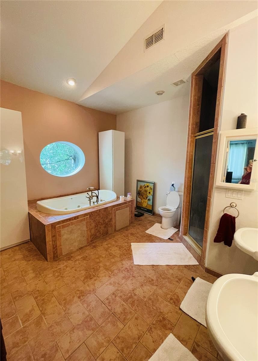 807 NEPTUNE ROAD — photo 9 of 27