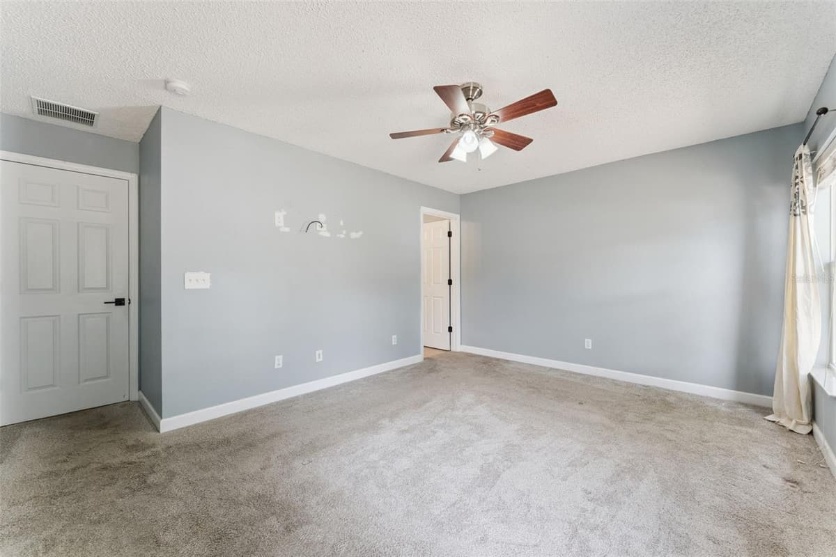 825 CLIFTON HILLS STREET — photo 14 of 50