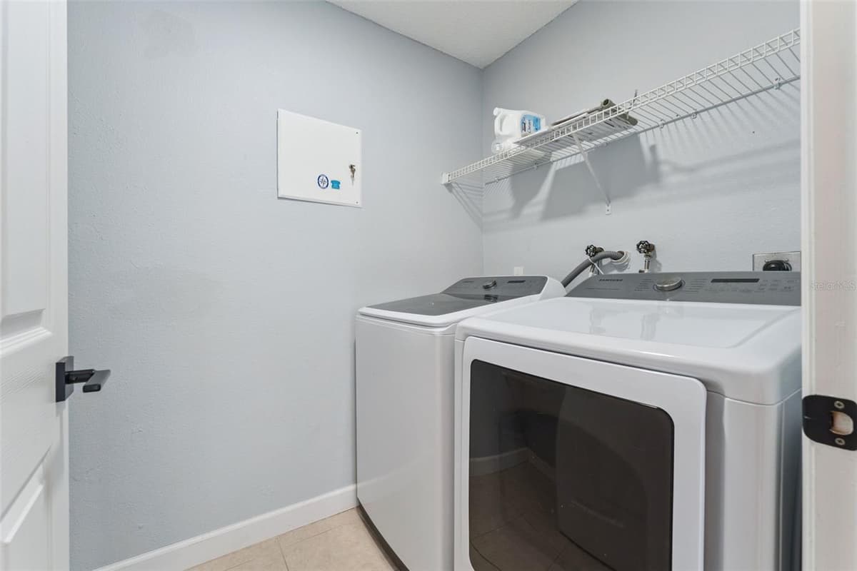 825 CLIFTON HILLS STREET — photo 24 of 50