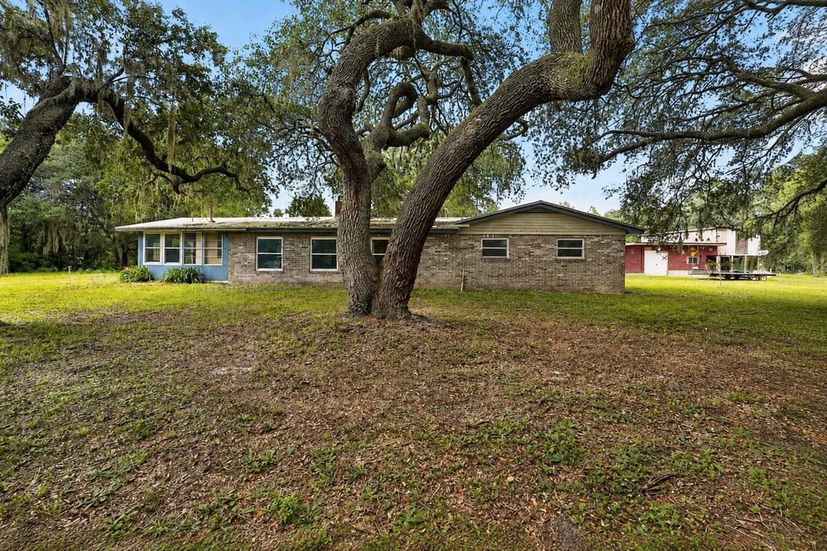 101 ALLEN DRIVE — photo 20 of 24