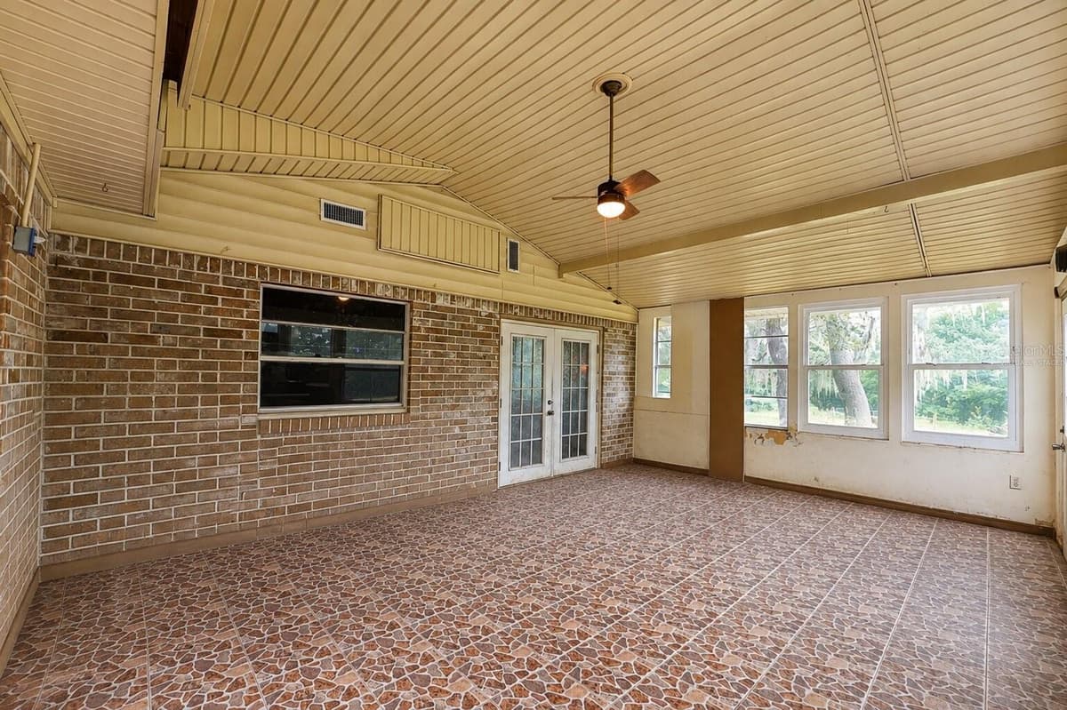 101 ALLEN DRIVE — photo 17 of 24