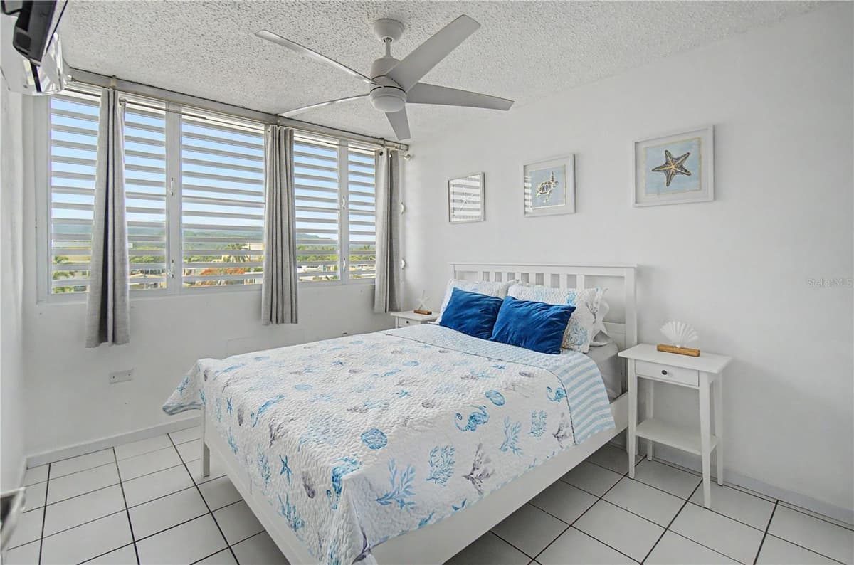 302 OCEAN DRIVE — photo 7 of 17