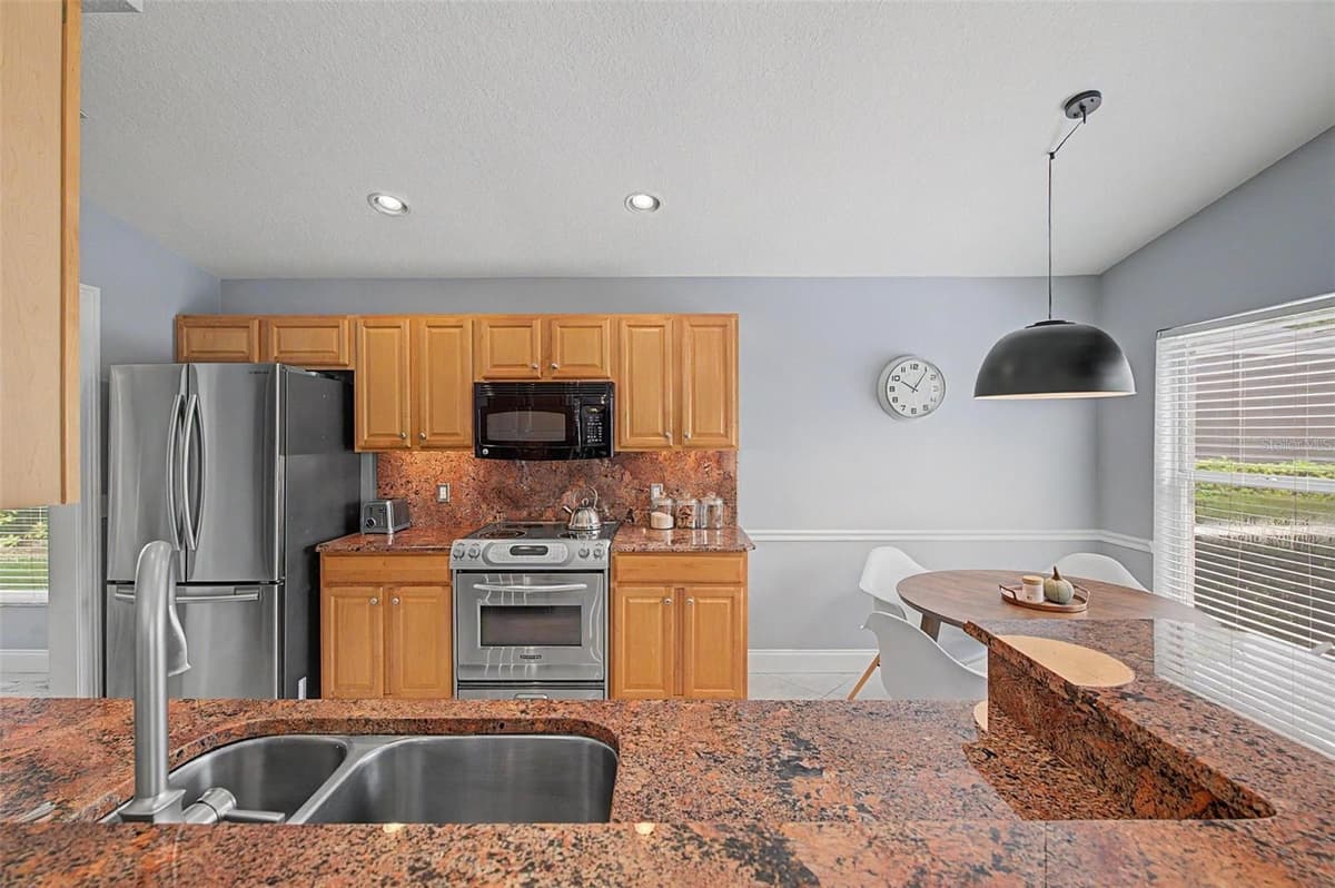 5418 TWIN CREEKS DRIVE — photo 19 of 70