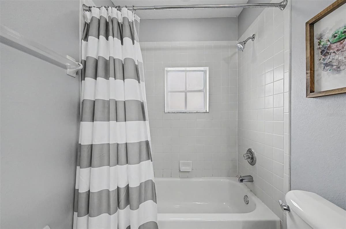 5418 TWIN CREEKS DRIVE — photo 41 of 70