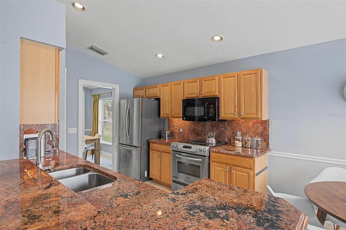5418 TWIN CREEKS DRIVE — photo 18 of 70