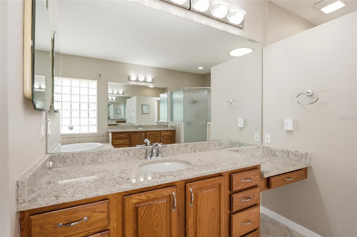 119 WINDING OAKS LANE — photo 42 of 54