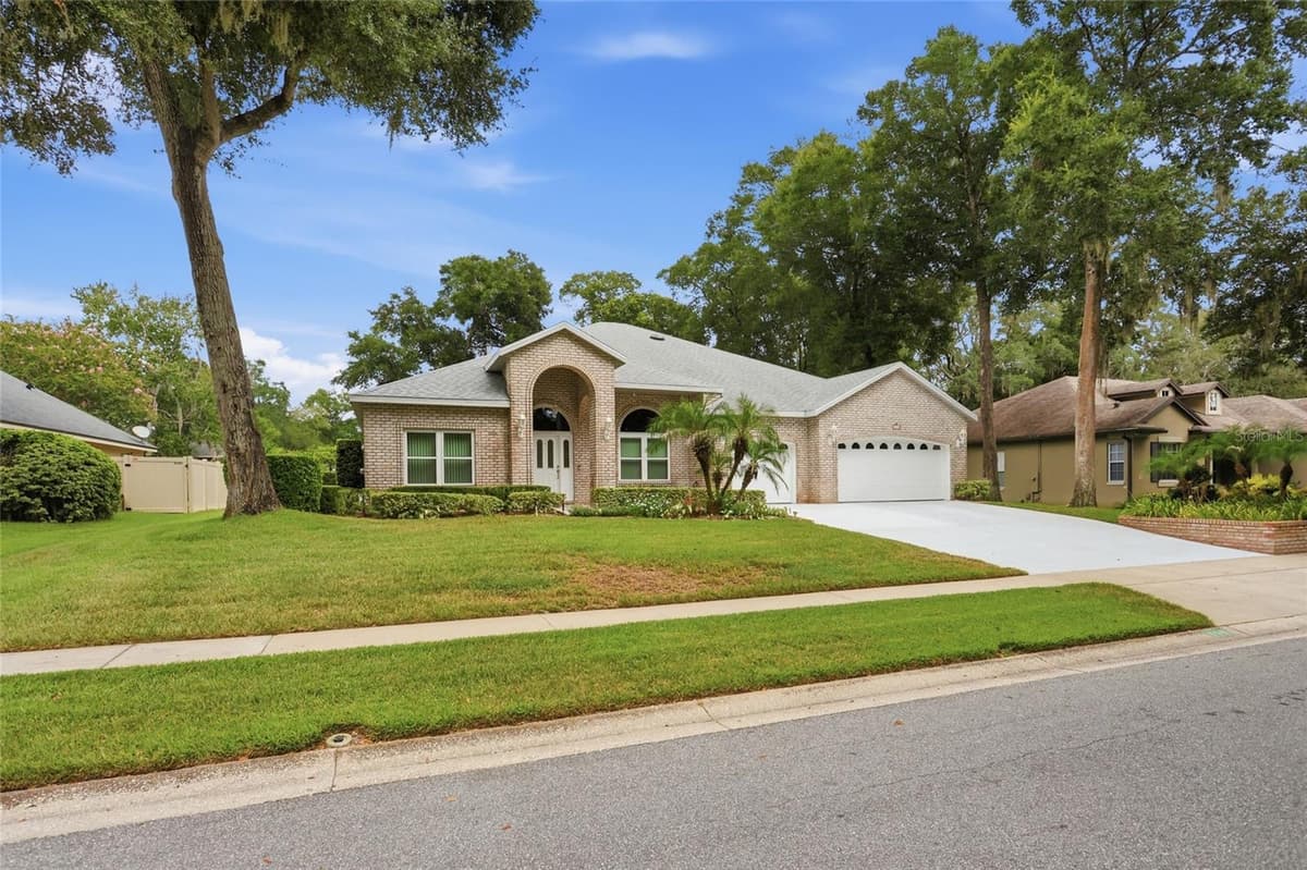 119 WINDING OAKS LANE — photo 35 of 54