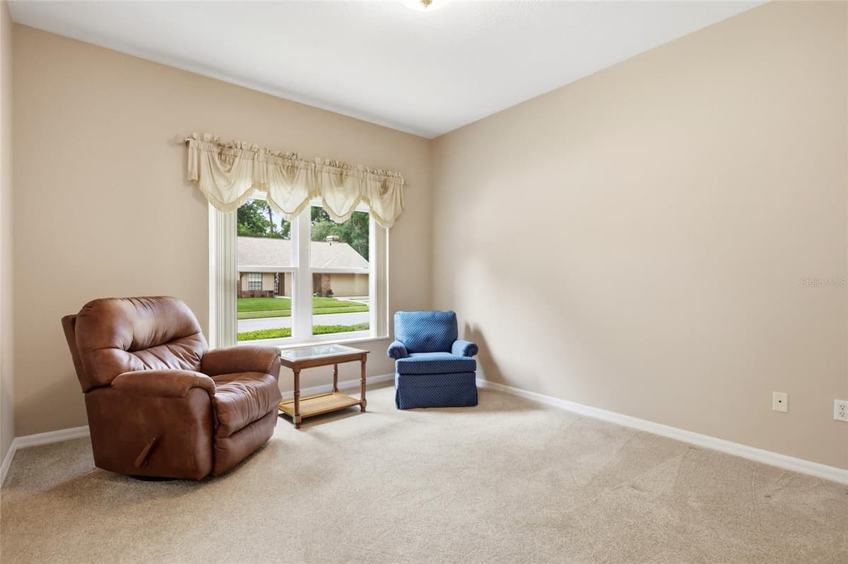 119 WINDING OAKS LANE — photo 51 of 54