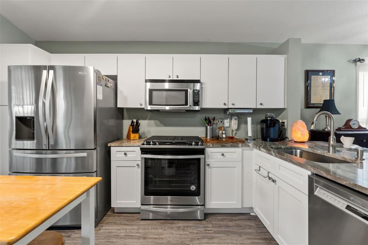 8620 PERSEA COURT — photo 17 of 36