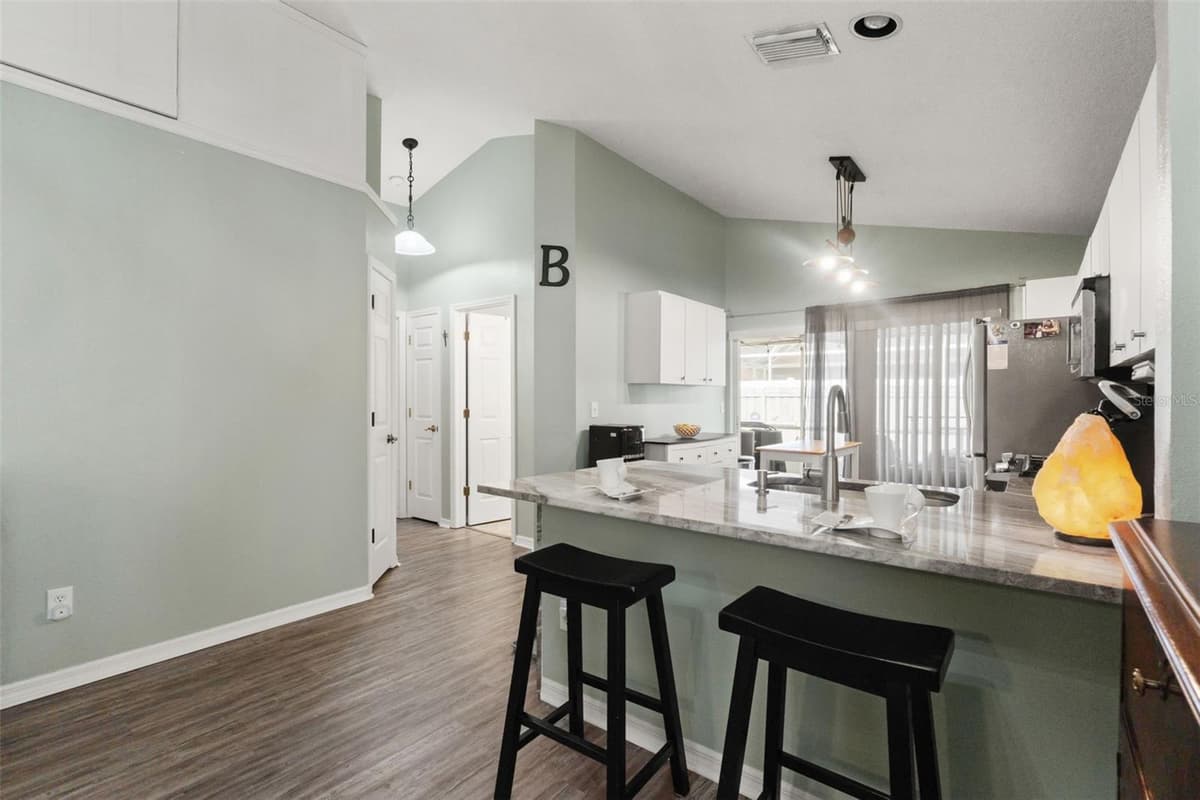 8620 PERSEA COURT — photo 14 of 36