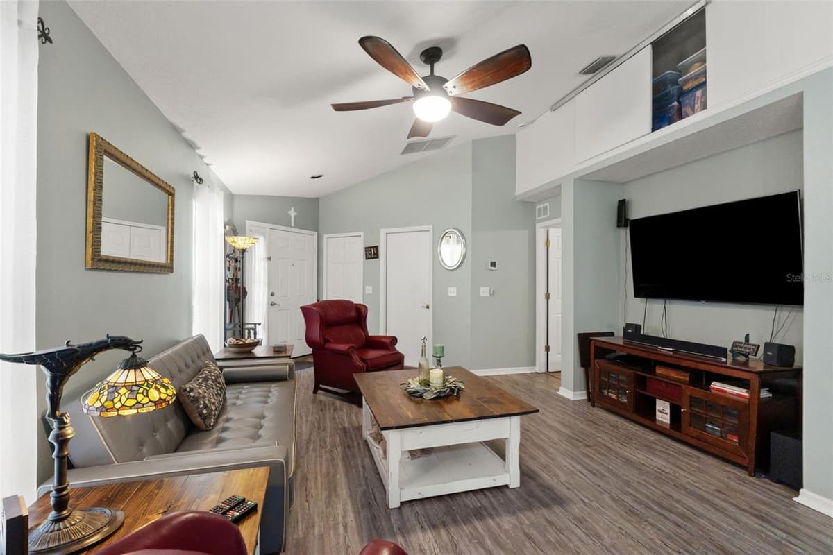 8620 PERSEA COURT — photo 13 of 36