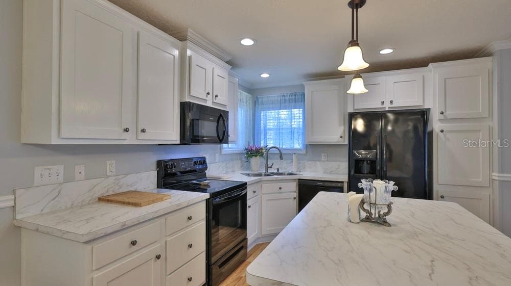 1157 MILLBROOK AVENUE — photo 6 of 37