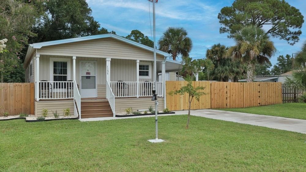1157 MILLBROOK AVENUE — photo 31 of 37