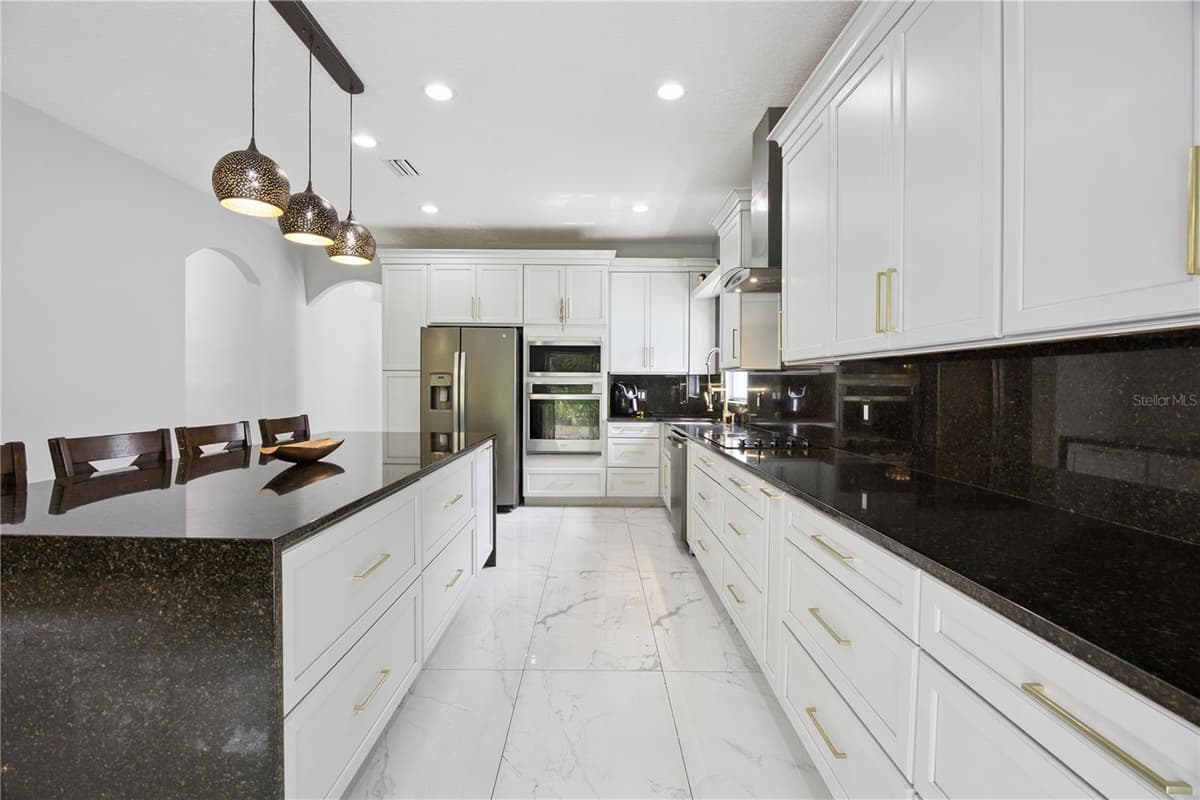 10802 ARBOR VIEW BOULEVARD — photo 13 of 46