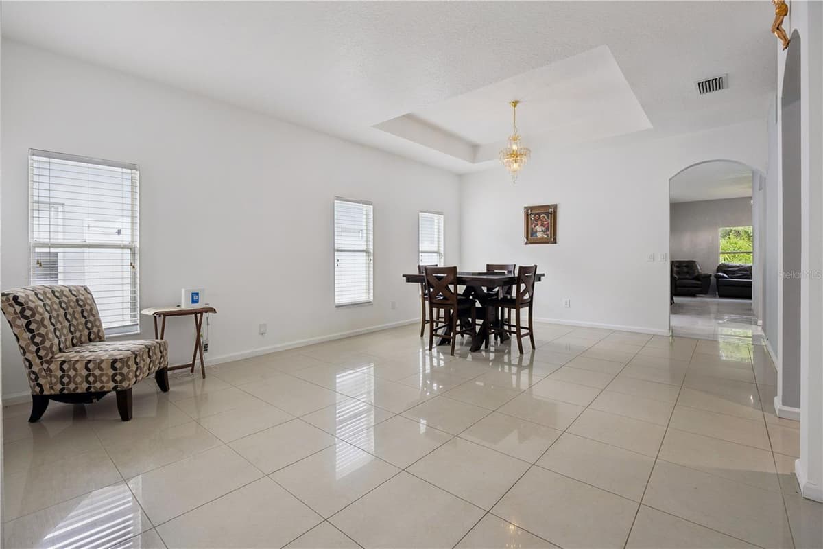 10802 ARBOR VIEW BOULEVARD — photo 4 of 46