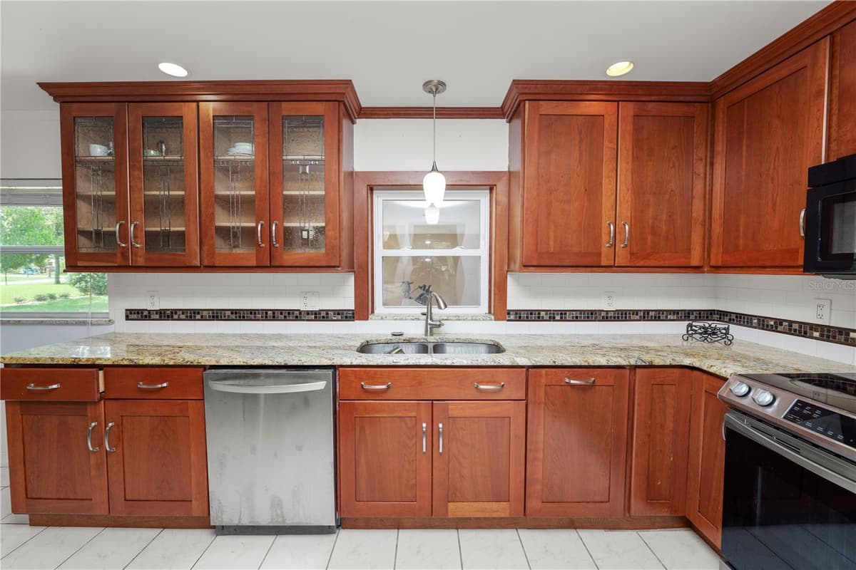 228 LAKE INA DRIVE — photo 11 of 66