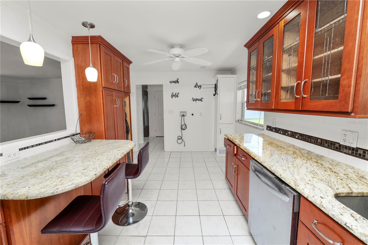 228 LAKE INA DRIVE — photo 14 of 66