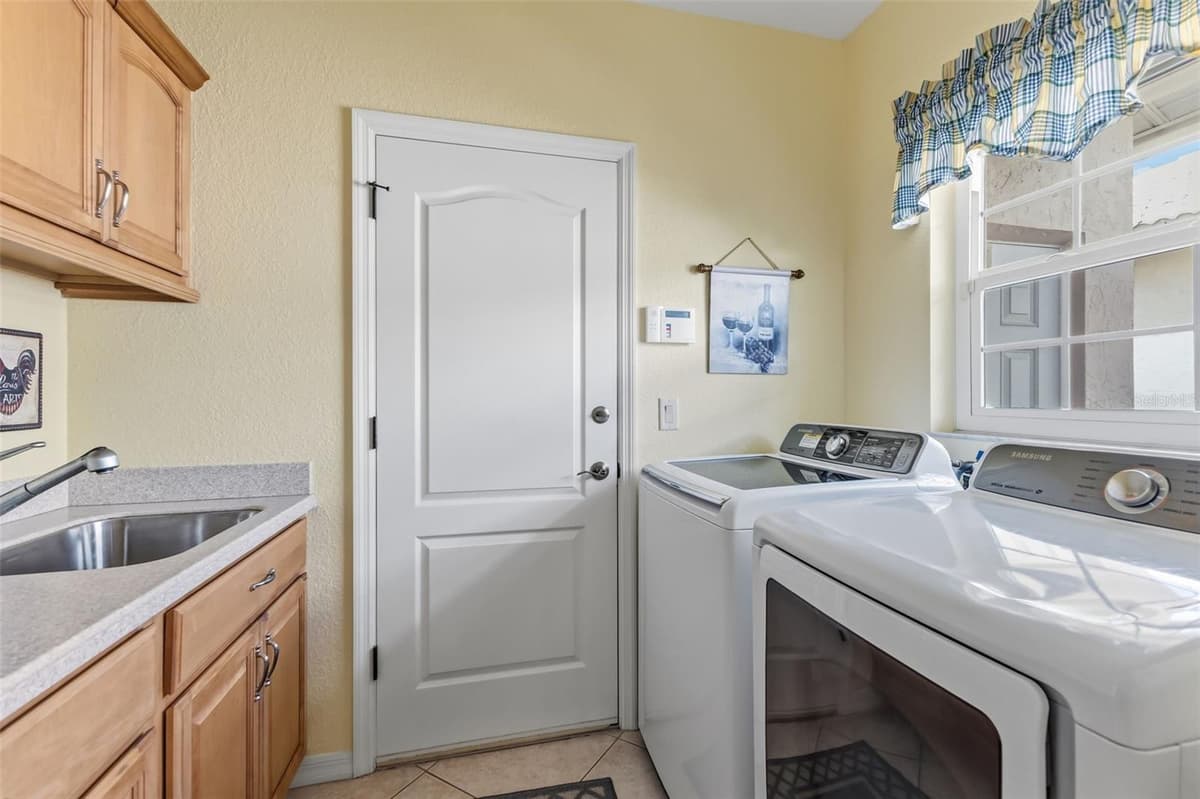 1317 CLUBVIEW COURT — photo 30 of 50
