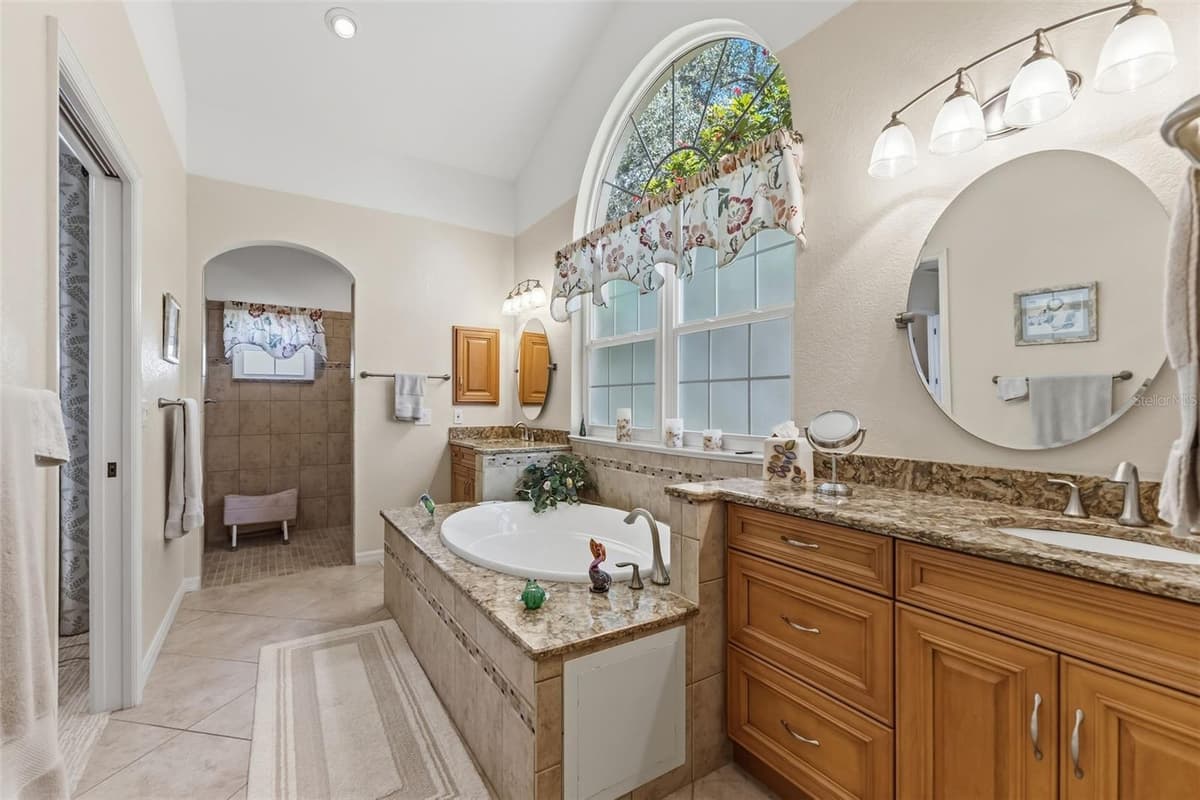 1317 CLUBVIEW COURT — photo 25 of 50
