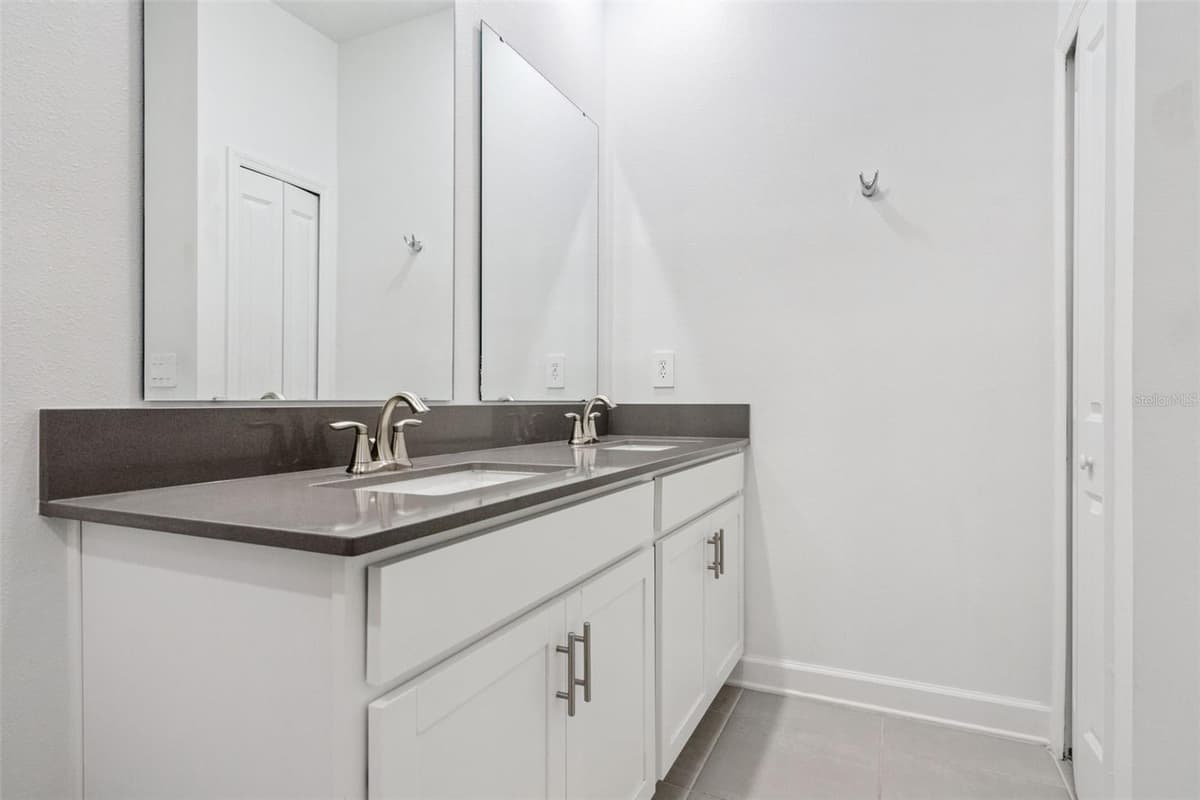 4614 WANDSWORTH WAY — photo 10 of 62