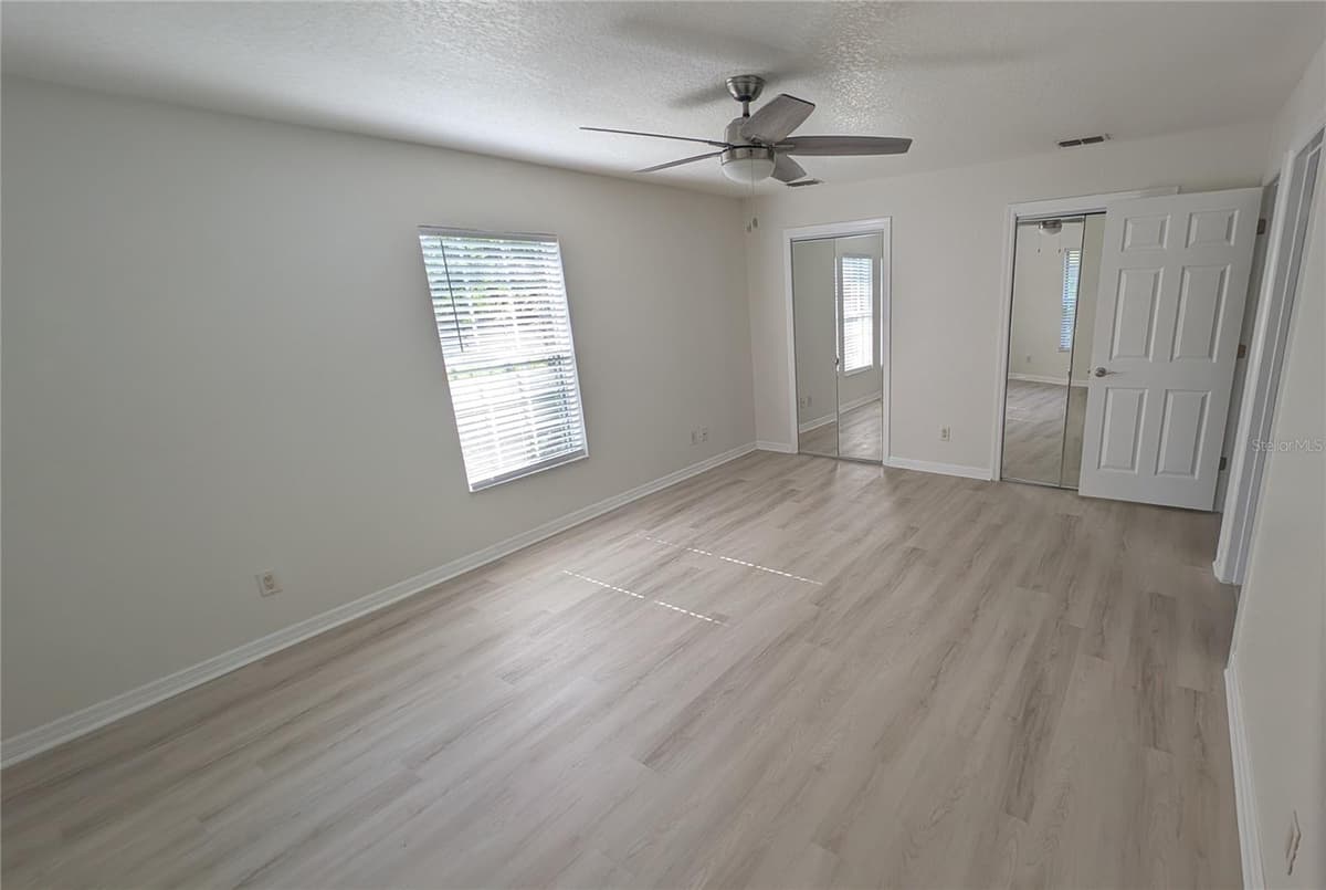 4023 EAGLE NEST POINT — photo 14 of 27
